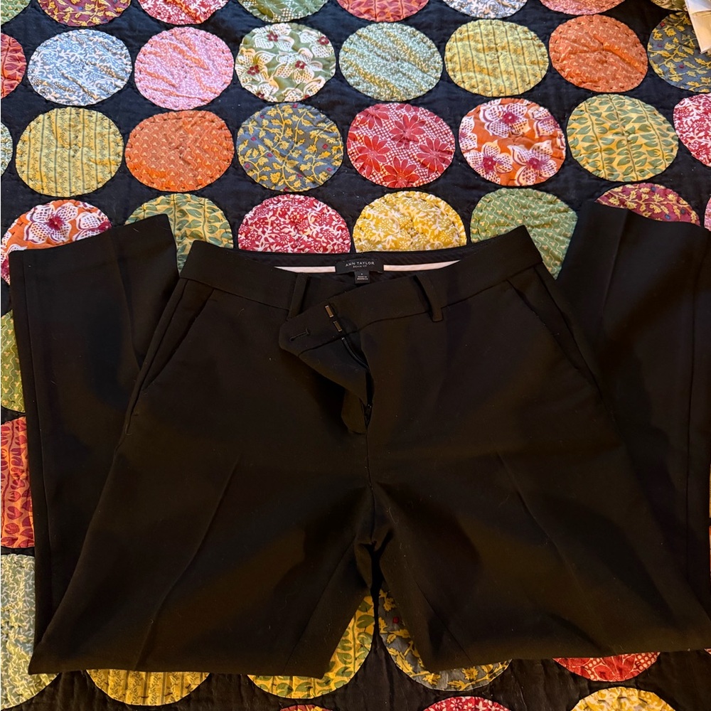 Ann Taylor Women's Black Straight Leg Pants